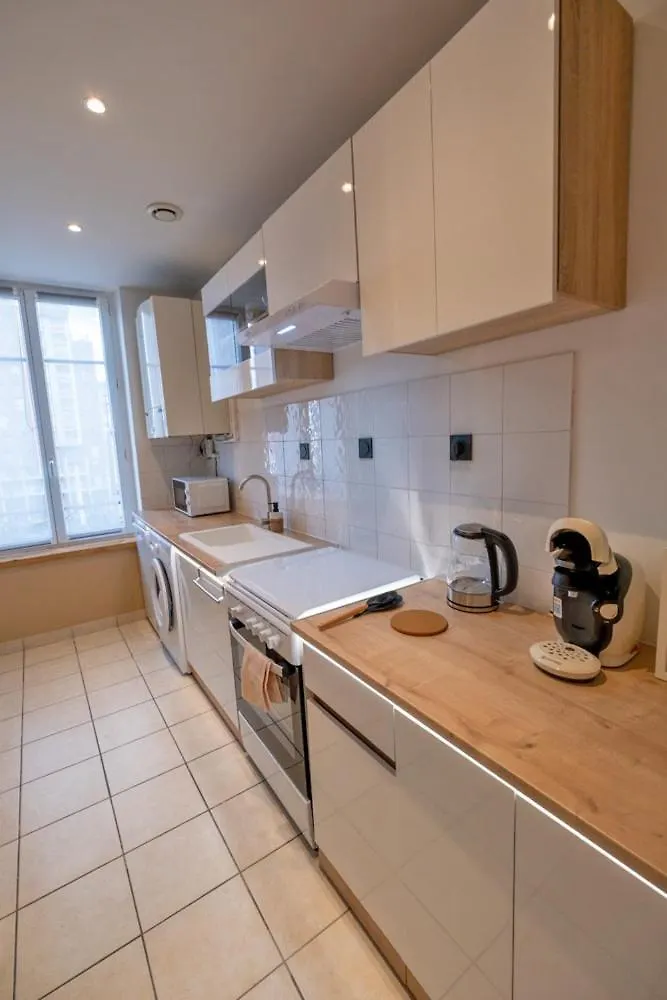 Cosy, Moderne, Central, Standing Saint-Etienne  Apartment